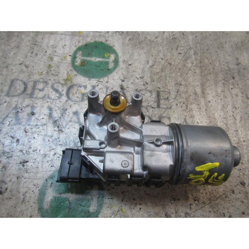 Recambio de motor limpia delantero para dacia sandero ambiance referencia OEM IAM 8200619512 0390241544 0390241544