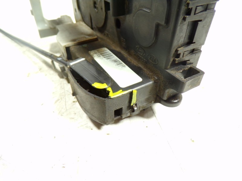 Recambio de cerradura puerta delantera derecha para hyundai ix20 1.4 crdi cat referencia OEM IAM 813201K020  