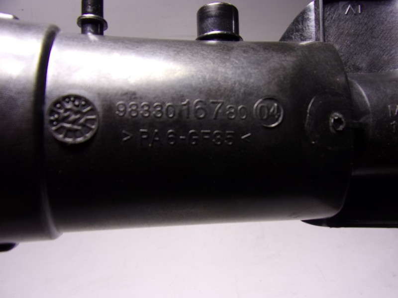 Recambio de tubo intercooler para citroën c3 aircross 1.2 12v e-thp referencia OEM IAM 9833016780  