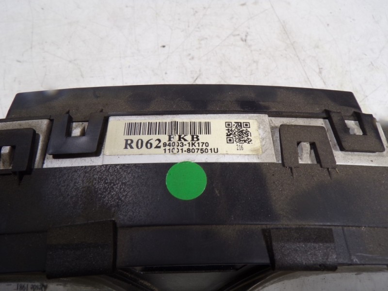 Recambio de cuadro instrumentos para hyundai ix20 1.4 crdi cat referencia OEM IAM 940031K170 940031K170 11001807501U