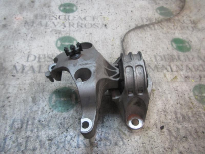 Recambio de soporte motor derecho para dacia sandero ambiance referencia OEM IAM 112100627R  