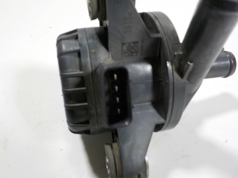 Recambio de motor electrico de agua para lexus is 300h referencia OEM IAM G904033030 G904033030 