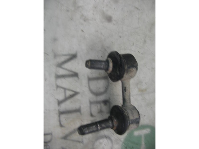 Recambio de tirante delantero izquierdo para kia carnival ii 2.9 cdri ex referencia OEM IAM   