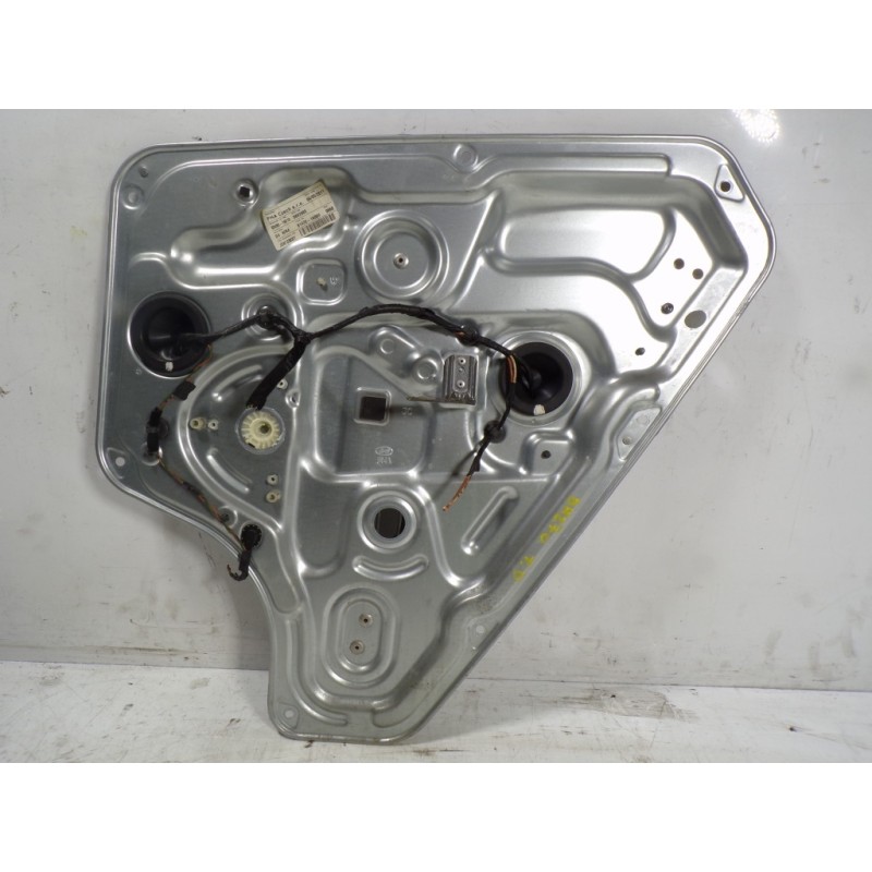 Recambio de elevalunas trasero derecho para hyundai ix20 1.4 crdi cat referencia OEM IAM 834811K010 834801K010 