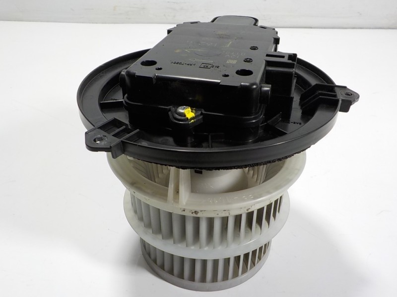 Recambio de motor calefaccion para lexus is 300h referencia OEM IAM 8710330471 01T23 