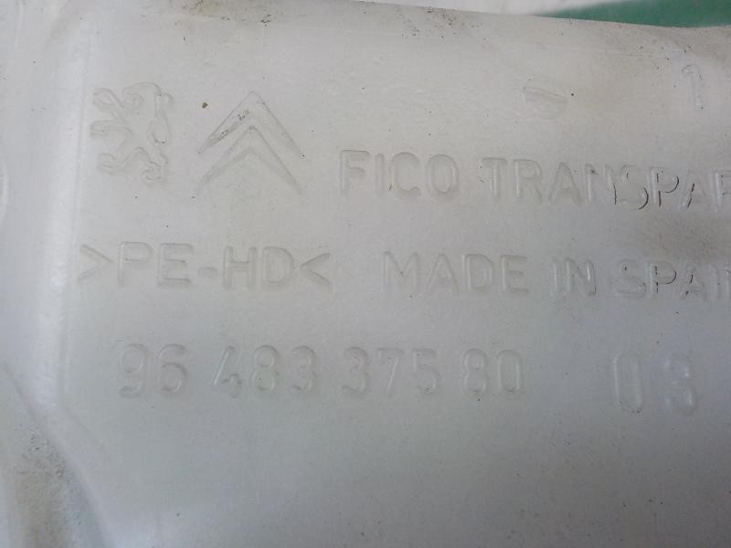 Recambio de deposito limpia para peugeot 207 1.4 referencia OEM IAM   