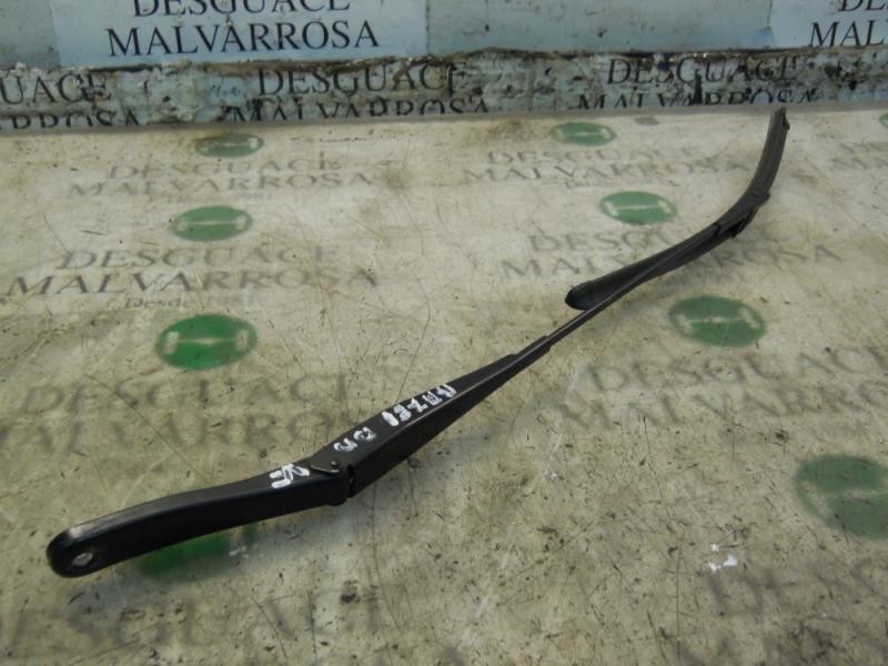 Recambio de brazo limpia delantero derecho para opel astra h berlina enjoy referencia OEM IAM   