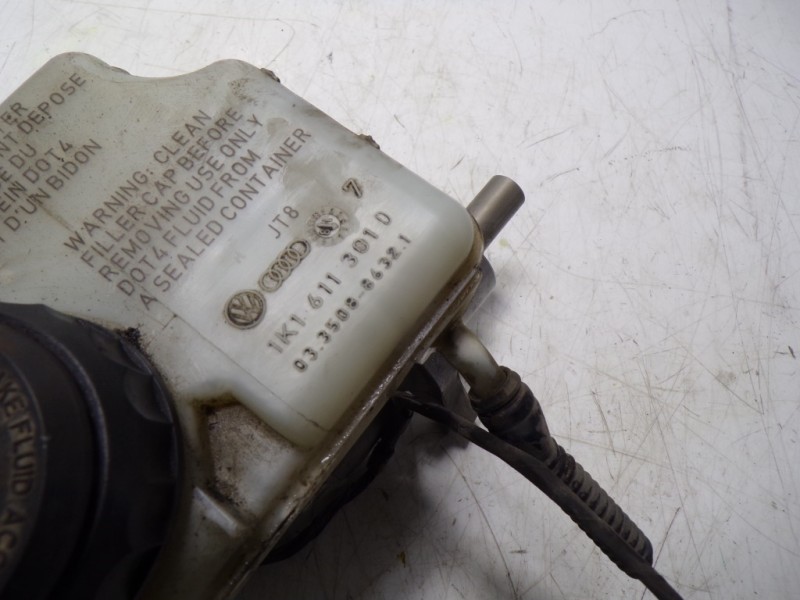 Recambio de bomba freno para skoda yeti 1.2 tsi referencia OEM IAM 1K1614019K 1K1611301D 