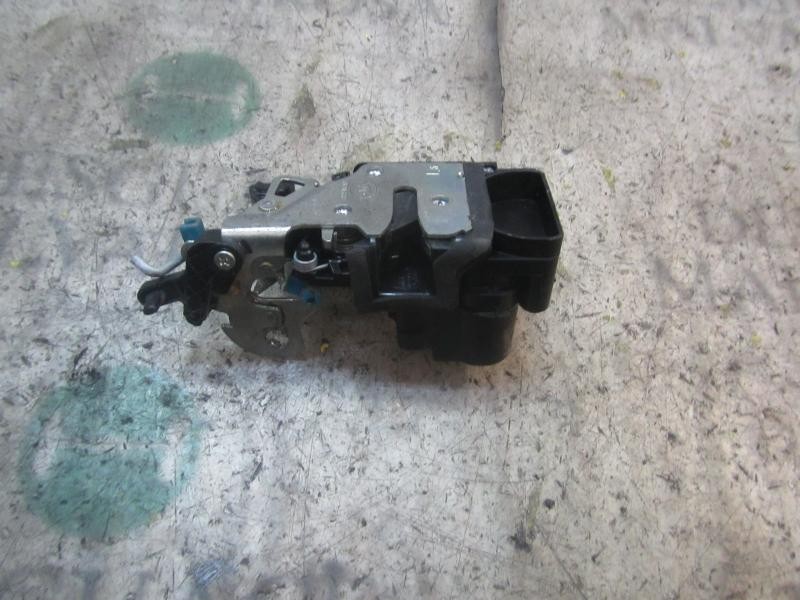 Recambio de cerradura puerta trasera izquierda para chevrolet aveo 1.4 cat referencia OEM IAM   