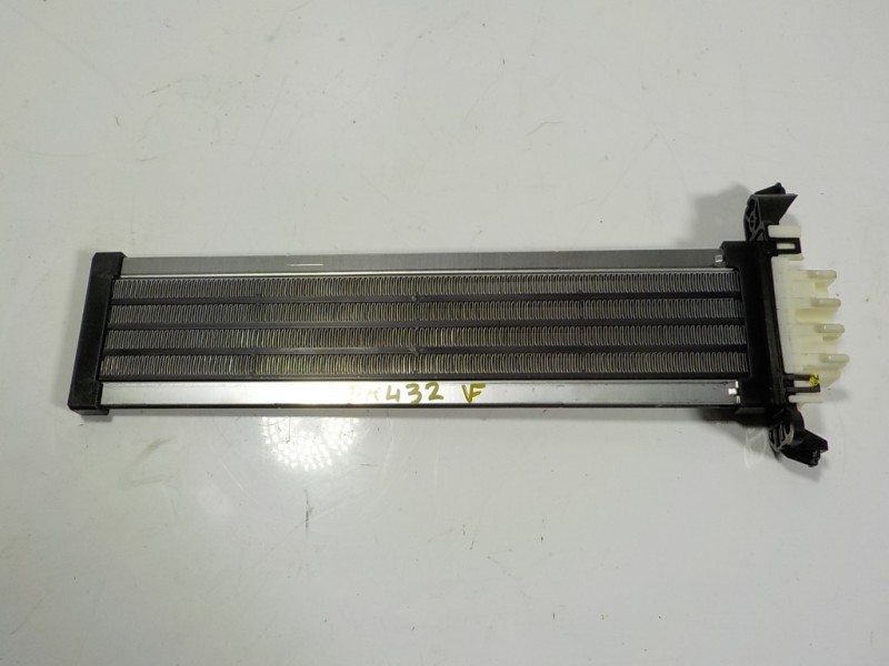 Recambio de modulo electronico para lexus is 300h referencia OEM IAM 8771030050 8771030050 