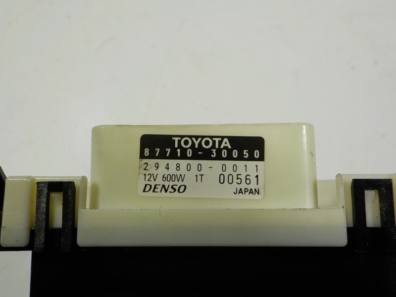 Recambio de modulo electronico para lexus is 300h referencia OEM IAM 8771030050 8771030050 