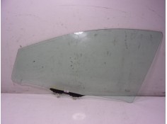 Recambio de cristal puerta delantero izquierdo para toyota yaris 1.5 vvti hev referencia OEM IAM 681020D060  