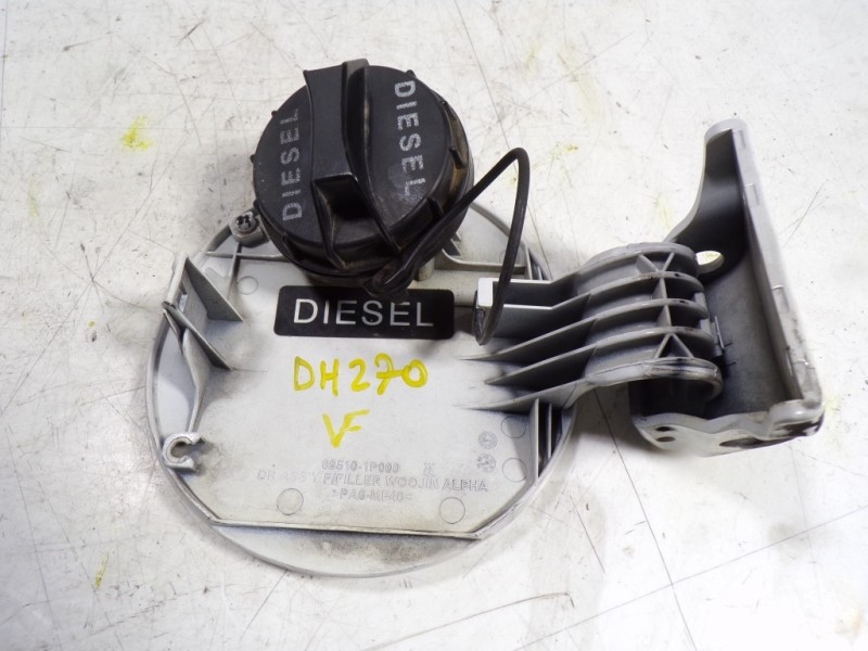 Recambio de tapa combustible para hyundai ix20 1.4 crdi cat referencia OEM IAM 695101P000  