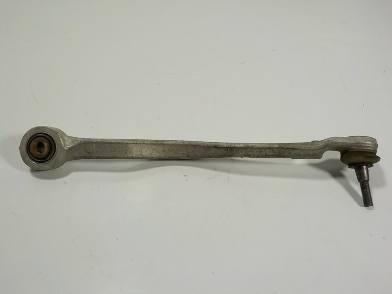 Recambio de brazo suspension inferior trasero derecho para lexus is 300h referencia OEM IAM 4870530120  