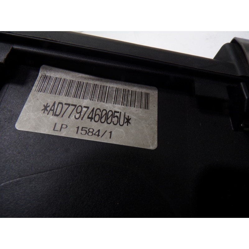 Recambio de filtro aire para bmw serie 3 coupe (e92) 2.0 turbodiesel cat referencia OEM IAM 13718512599 AD779746005U 