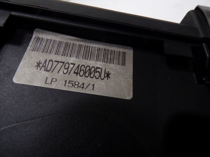 Recambio de filtro aire para bmw serie 3 coupe (e92) 2.0 turbodiesel cat referencia OEM IAM 13718512599 AD779746005U 