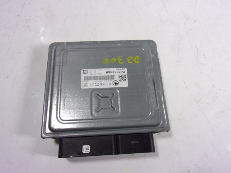 Recambio de centralita motor uce para skoda yeti 1.2 tsi referencia OEM IAM 03F906070JH 03F906070JH 5WP44898