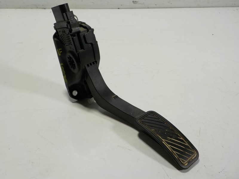 Recambio de potenciometro pedal para ford transit courier 1.5 tdci cat referencia OEM IAM 2120072 8V219F836AC 