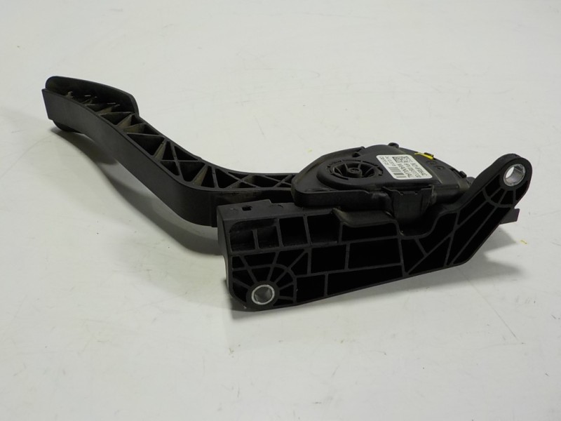 Recambio de potenciometro pedal para ford transit courier 1.5 tdci cat referencia OEM IAM 2120072 8V219F836AC 