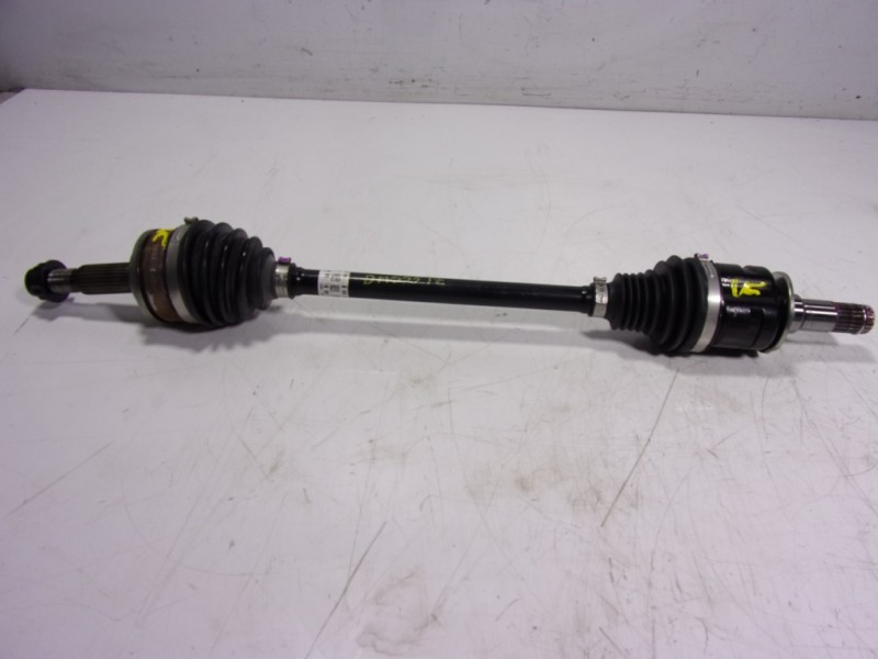 Recambio de transmision izquierda para toyota yaris 1.5 vvti hev referencia OEM IAM 43420K0050 43420K0050 