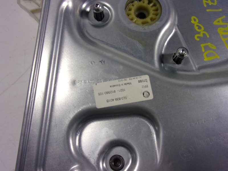 Recambio de elevalunas trasero izquierdo para skoda yeti 1.2 tsi referencia OEM IAM 5L0839461A 5L0839401B 1021912560105