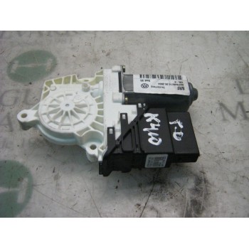 MOTOR ELEVALUNAS TRASERO DERECHO 