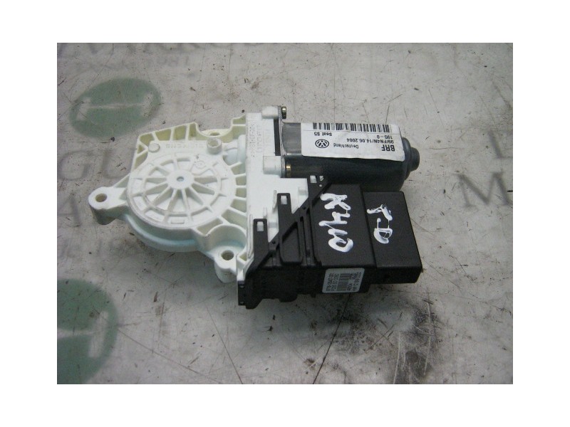 Recambio de motor elevalunas trasero derecho para seat leon (1m1) sport referencia OEM IAM   