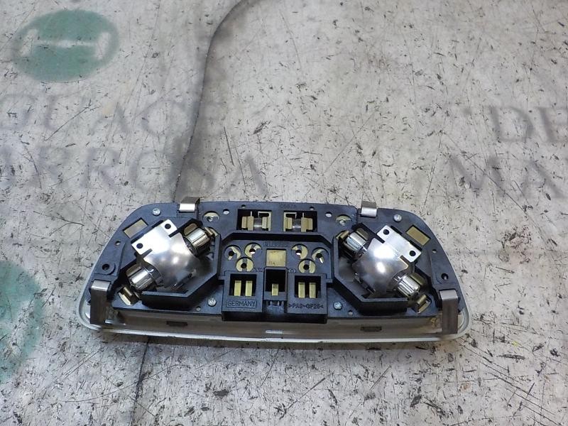 Recambio de piloto interior para volvo s60 berlina 2.4 diesel cat referencia OEM IAM 9476494  