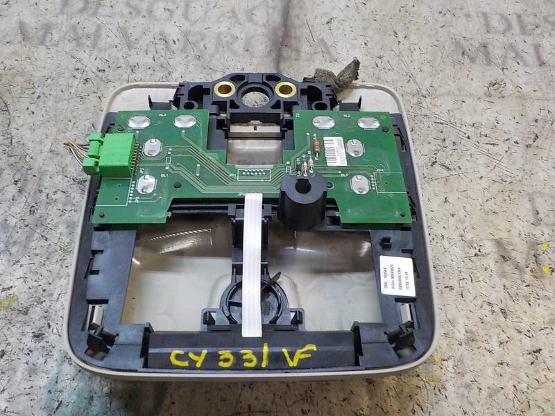 Recambio de piloto interior para volvo s60 berlina 2.4 diesel cat referencia OEM IAM 30669622  