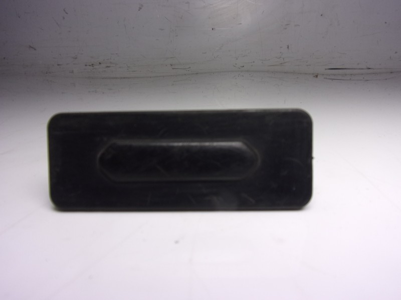 Recambio de maneta porton para renault twingo iii 1.0 sce referencia OEM IAM 906069264R  