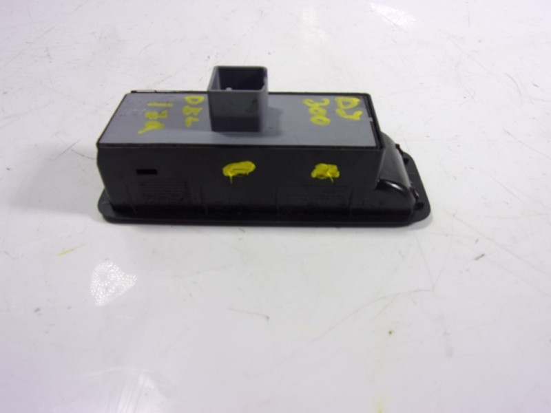 Recambio de mando elevalunas delantero izquierdo para skoda yeti 1.2 tsi referencia OEM IAM 1Z0959858BREH 1Z0959858B 