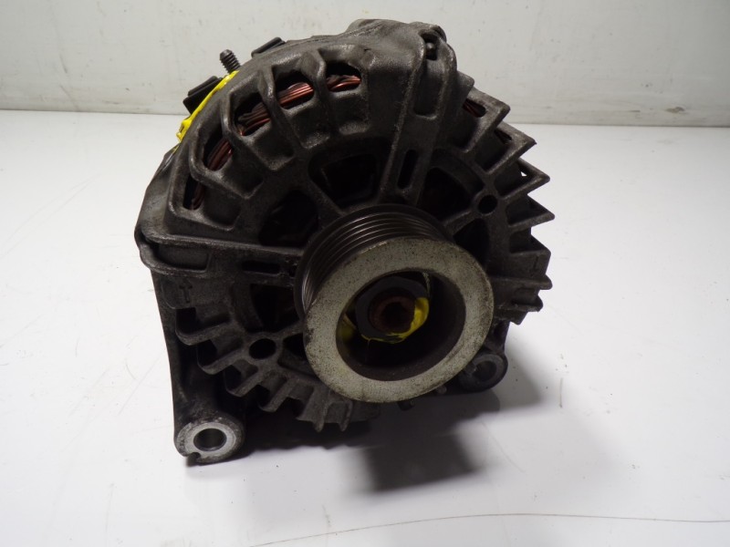 Recambio de alternador para bmw serie 1 berlina (e81/e87) 116d referencia OEM IAM 12317802619 2543461D 