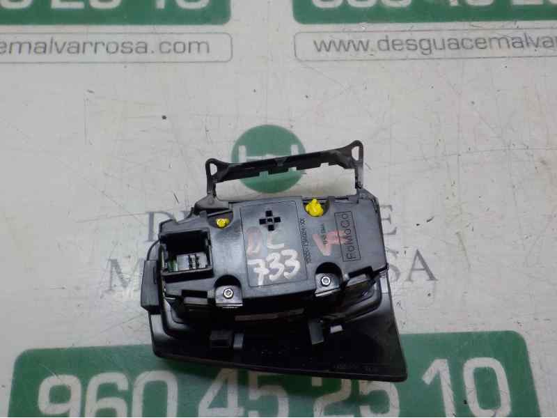 Recambio de mando luces para ford focus lim. (cb8) trend referencia OEM IAM 2048031  