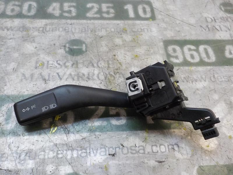Recambio de mando intermitentes para seat leon (1p1) 1.9 tdi referencia OEM IAM   