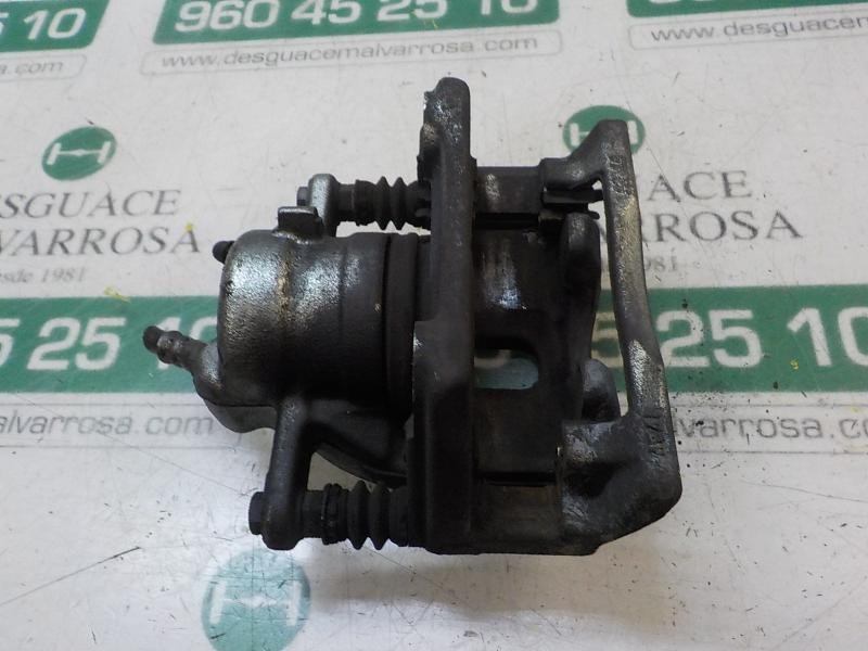 Recambio de pinza freno delantera derecha para dacia duster basis 4x2 referencia OEM IAM 7701208333  