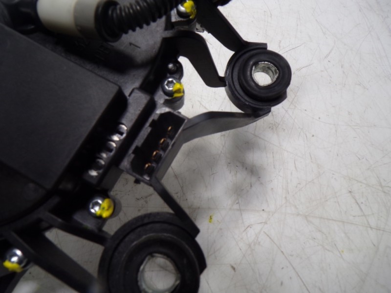 Recambio de motor limpia trasero para skoda yeti 1.2 tsi referencia OEM IAM 5J7955711B 5J7955711B 