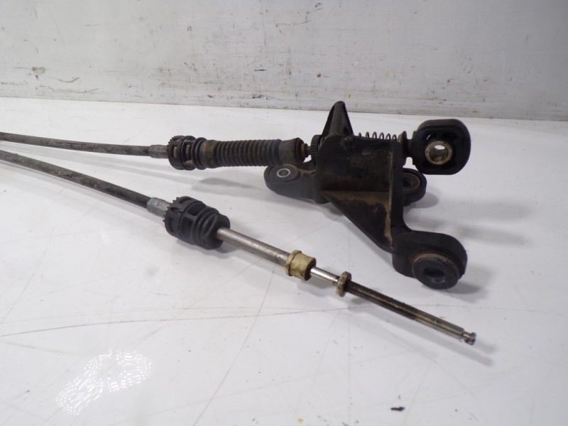 Recambio de palanca cambio para skoda yeti 1.2 tsi referencia OEM IAM 1K0711050A 1K0711061B 