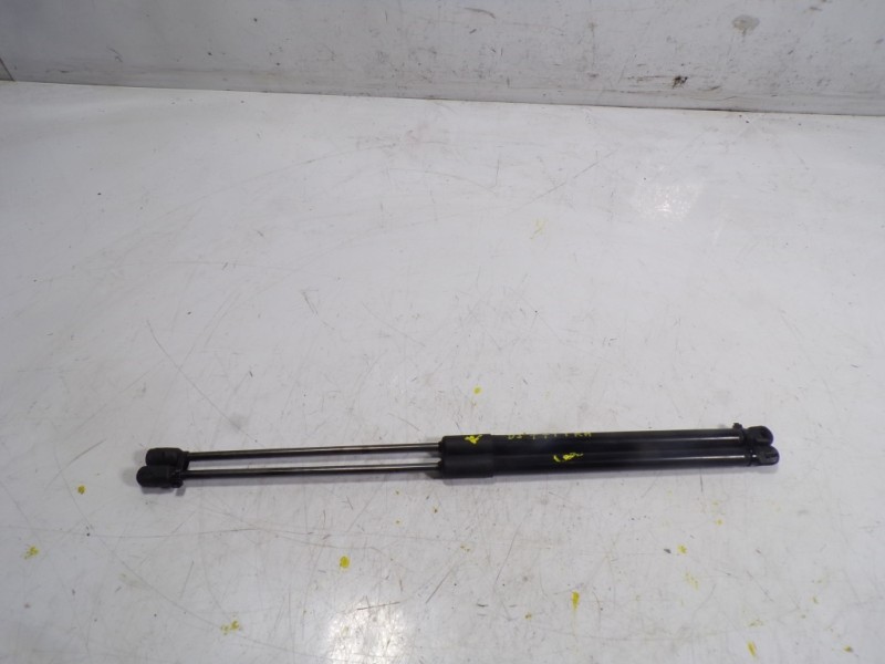 Recambio de amortiguadores maletero / porton para volkswagen polo 1.0 tsi referencia OEM IAM 2G6827550B  