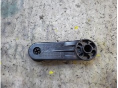 Recambio de maneta elevalunas trasera derecha para toyota yaris 1.4 turbodiesel cat referencia OEM IAM 6926002020B2   2