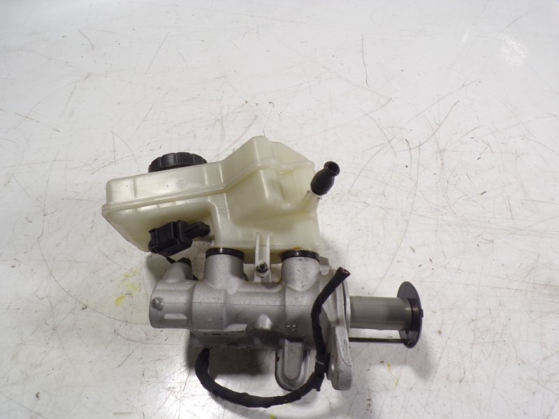 Recambio de bomba freno para volkswagen polo 1.0 tsi referencia OEM IAM 2Q1611019CREP  