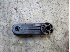 Recambio de maneta elevalunas trasera izquierda para toyota yaris 1.4 turbodiesel cat referencia OEM IAM 6926002020B2   2