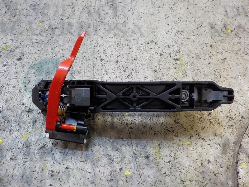 Recambio de maneta exterior trasera derecha para toyota yaris 1.4 turbodiesel cat referencia OEM IAM 692110D901  