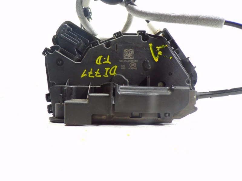 Recambio de cerradura puerta trasera derecha para volkswagen polo 1.0 tsi referencia OEM IAM 5TA839016E 5TA839016E 