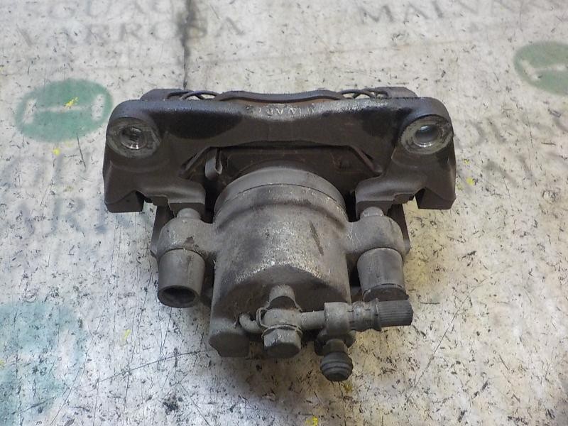 Recambio de pinza freno delantera izquierda para toyota yaris 1.4 turbodiesel cat referencia OEM IAM 477500D070  