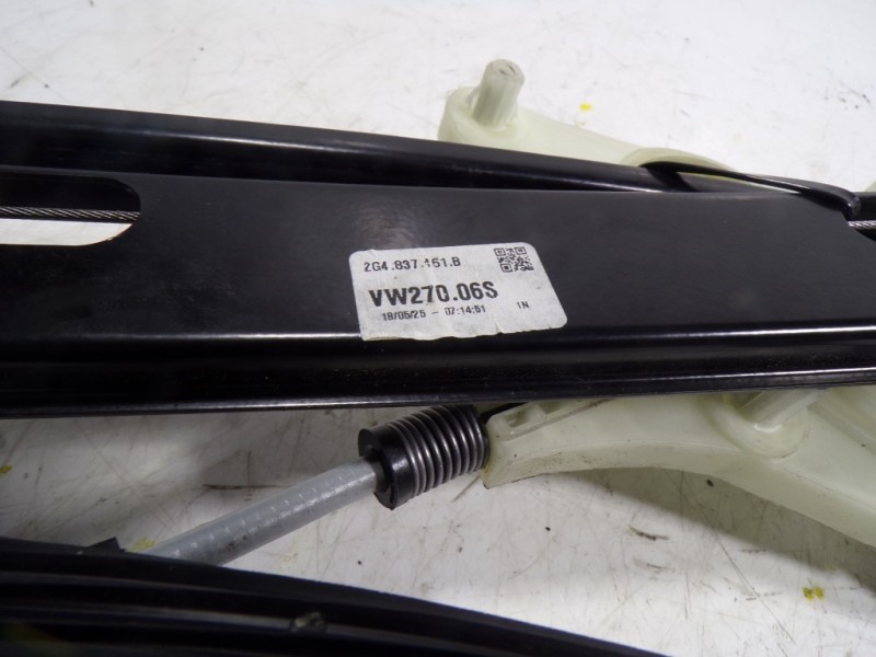 Recambio de elevalunas delantero izquierdo para volkswagen polo 1.0 tsi referencia OEM IAM 2G4837461B 2G4837461B 