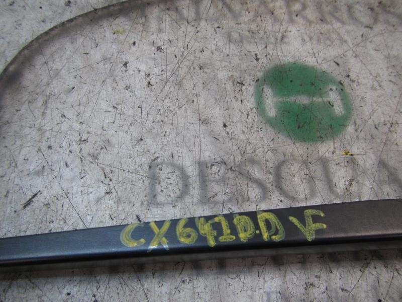 Recambio de brazo limpia delantero derecho para citroën c-elysée seduction referencia OEM IAM 1609068780  