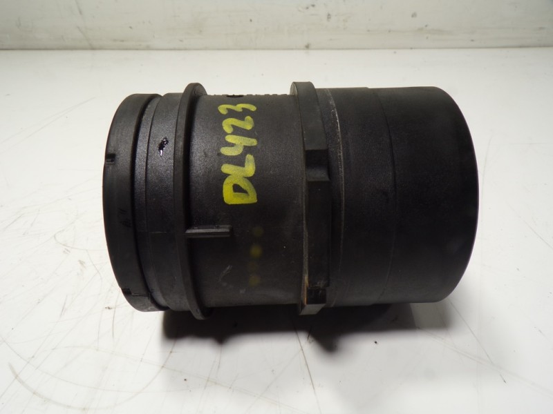 Recambio de caudalimetro para bmw serie 1 berlina (e81/e87) 116d referencia OEM IAM 13628509724 0281006146 