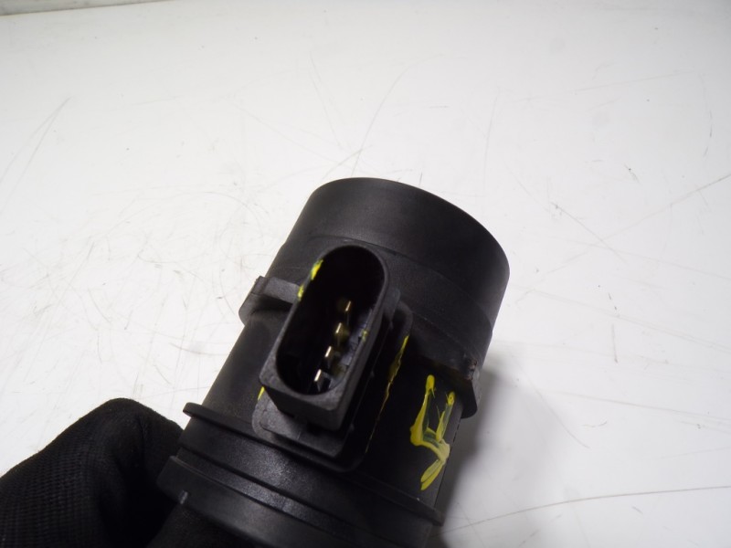 Recambio de caudalimetro para bmw serie 1 berlina (e81/e87) 116d referencia OEM IAM 13628509724 0281006146 