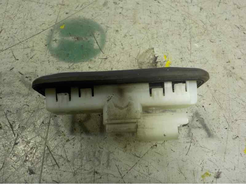 Recambio de maneta porton para peugeot 3008 1.6 hdi fap referencia OEM IAM   