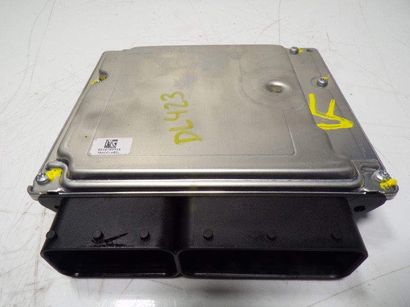 Recambio de centralita motor uce para bmw serie 1 berlina (e81/e87) 116d referencia OEM IAM 13618512588 0281016068 